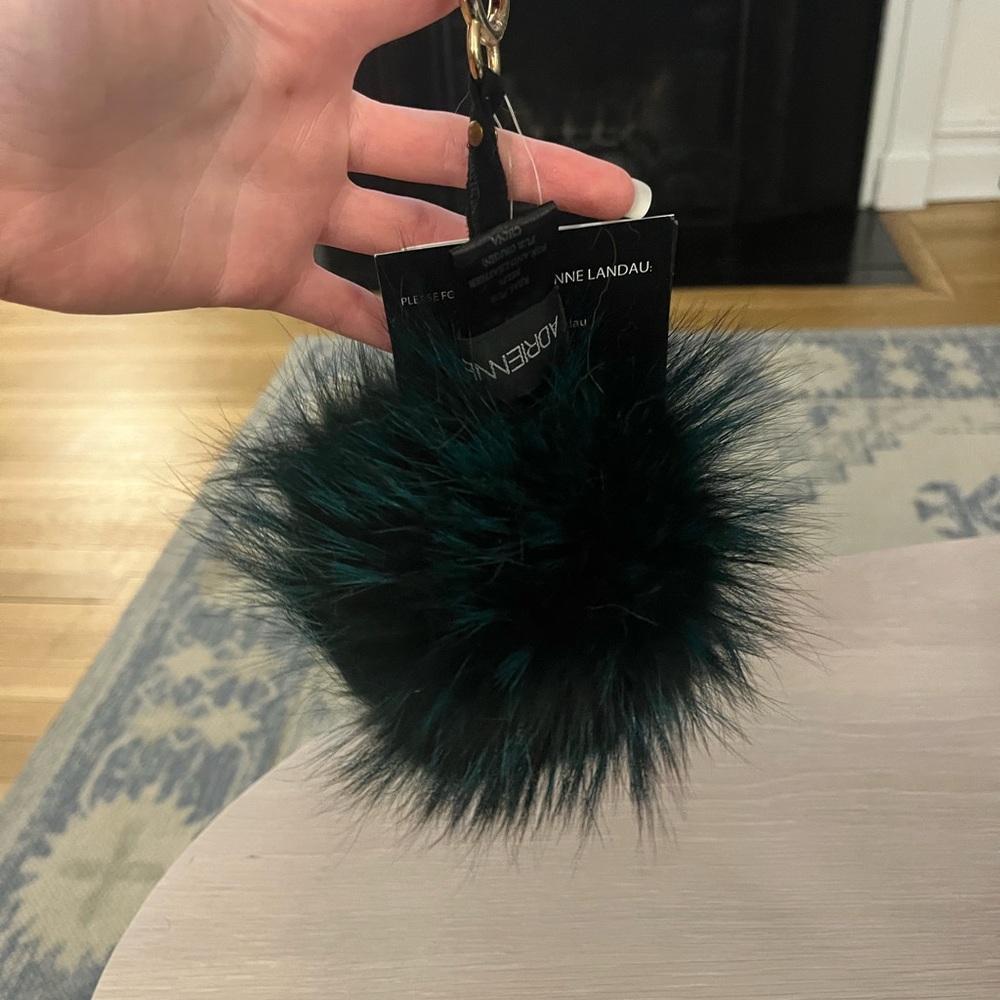 NWT Adrienne Landau Green Fox Fur Key Holder / Bag Charm